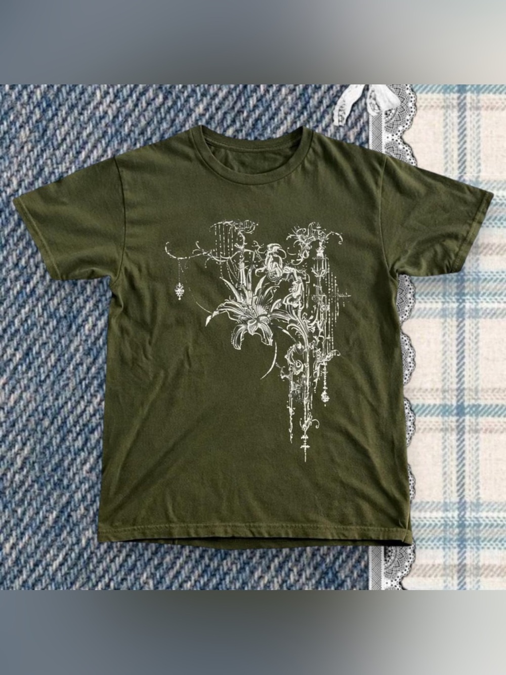 Gildan Gothic Floral Cross Graphic T-Shirt Military Green For Unisex